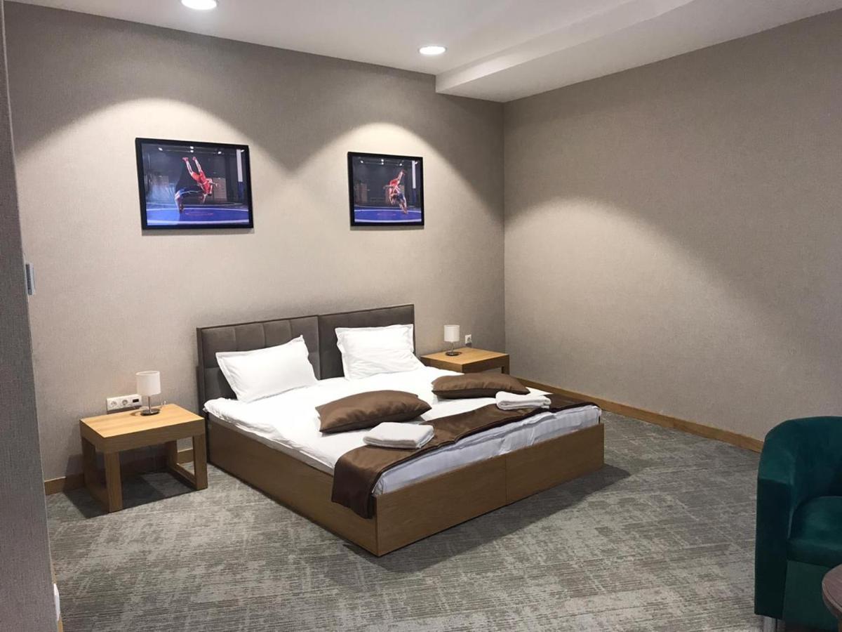 אסטנה Jj Hotel מראה חיצוני תמונה